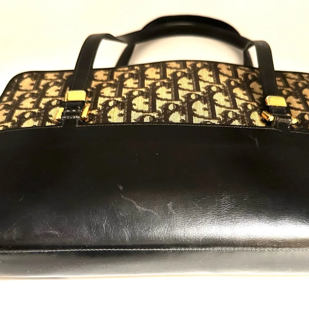 Christian Dior - Trotter Shoulder Bag - Picture 4 of 11